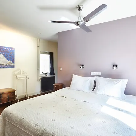 Boutique Bonjour Bed & Breakfast