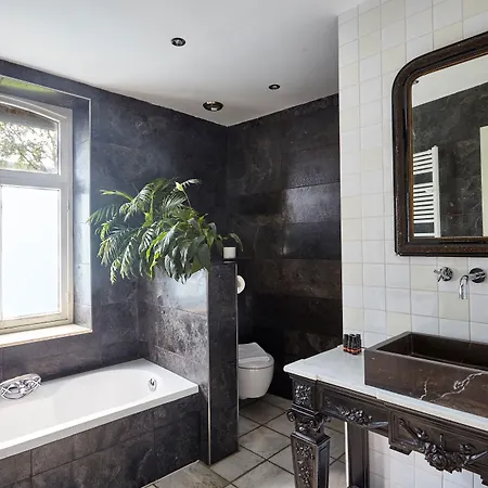 Oda ve Kahvaltı Boutique Bonjour 4*