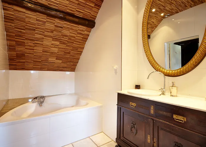 Oda ve Kahvaltı Boutique Bonjour 4*