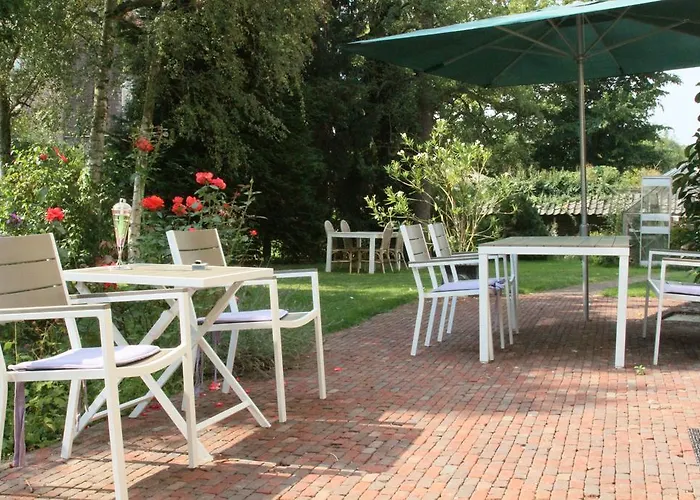 Boutique Bonjour Frühstückspension 4*