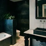 Boutique Bonjour Bed & Breakfast 4*