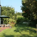 Bed & Breakfast Boutique Bonjour 4*