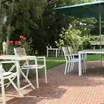 Boutique Bonjour Bed & Breakfast 4*