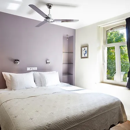 Boutique Bonjour Nocleg ze śniadaniem 4*