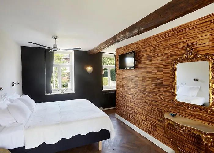 Boutique Bonjour Bed & Breakfast